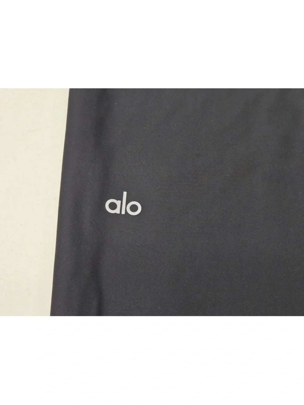 Alo Yoga Black 7/8 Airlift High-Waist Legging Size L Womens. Great condition. Me
